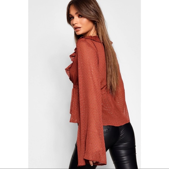 Boohoo Tie Waist Rust Color Blouse Size 8 - Picture 2 of 6
